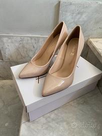 Scarpe con tacco alto