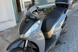 HONDA SH 300