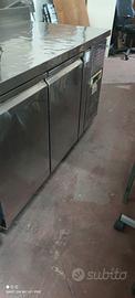 bancone con 2 sportelli frigo in acciaio