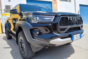 Toyota HiLux GR Sport II 2.800 D-4D 204cv A/T 4WD