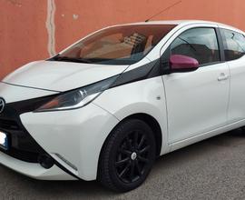 TOYOTA Aygo 2ª serie - 2016 66000km