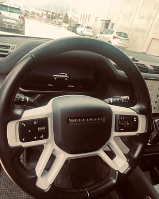 Land Rover Defender x Dynamic SE awd 200 CV N1