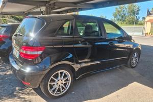 Mercedes-benz B 180 CDI Premium-NAVI-AUTOMATICA-