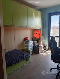 Cameretta completa con letto a contenitore