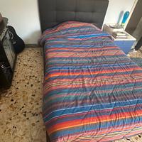 Letto una piazza e mezzo compreso di materasso