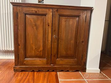 credenza/ piccola madia