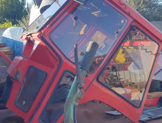 Cabina per tratt. , Gru Manghi 25 Q.li , Muletto