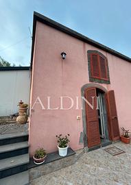 Villa con giardino Aci Sant'Antonio R14550
