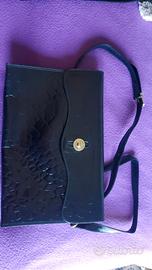 borsa  Enrico Coveri con chiusura a bottone