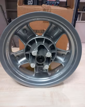 CERCHIO RUOTA ANTERIORE YAMAHA MAJESTY-125-150-180