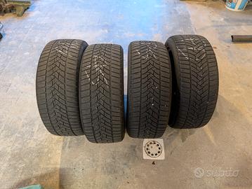 Gomme invernali 215/50 R17