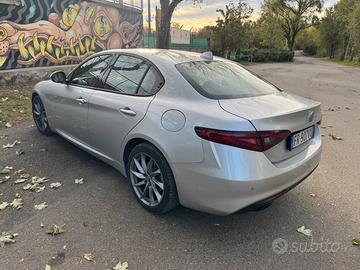 Alfa Romeo Giulia 2.2 150cv Super AT8