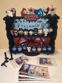 Stranger Things Serie completa + Espositore 