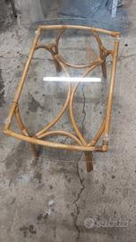 tavolino in vetro e giunco 