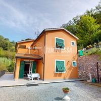 Villa Bifamiliare a Calice Ligure 6 locali