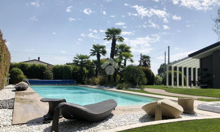 VILLA SINGOLA A SAN GIORGIO IN BOSCO