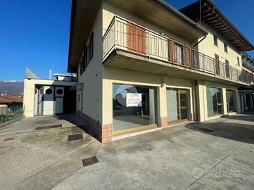 NEGOZIO A TORRE DE' ROVERI