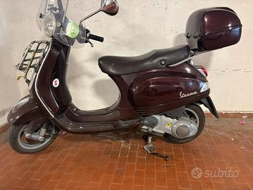 Piaggio Vespa 125 lx touring