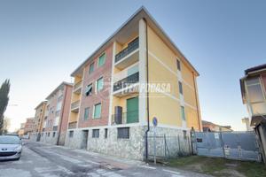 TRILOCALE AMPIIO E LUMINOSO, VIA MAZZINI 19, CAMBI