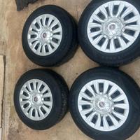4 cerchi e 4 copricerchi originali 15' Fiat Tipo