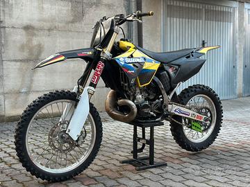 Suzuki RM 250 2T 2005 TARGATO