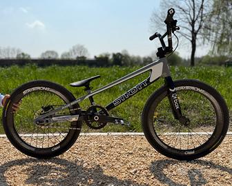 BMX race Expert XL , forcella BOX carbonio