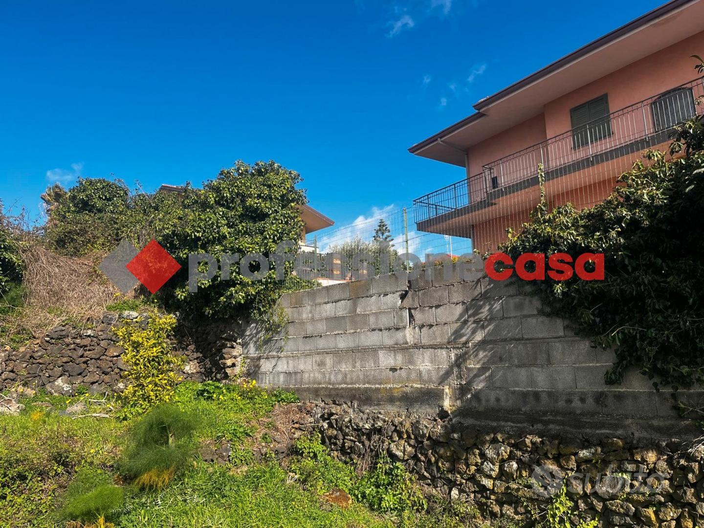 Mascalucia - Terreno 11.000mq - Altro