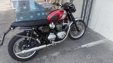 Bonneville T120 Elvis Presley