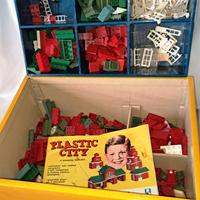 Plastic City Scatola Legno  con 950 pezzi