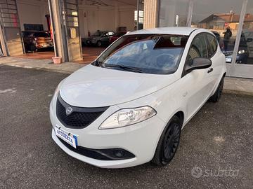 Lancia Ypsilon 1.2 69 CV 5 porte Elefantino Blu