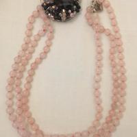 Collana quarzo rosa tre giri con stupenda chiusura