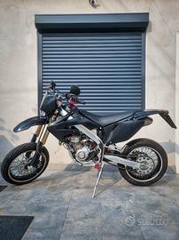 HM CRM F125 4t