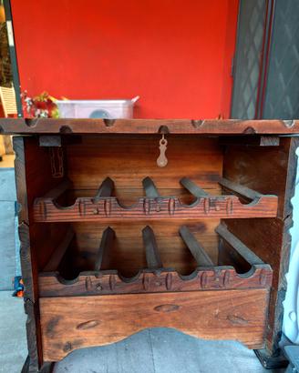 cantinetta vini in legno 
