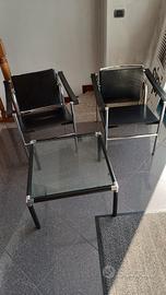 Poltrona copia  LC1 di Le Corbusier per Cassina, a