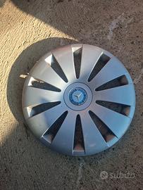 Mercedes gla cerchio ruota  con con copricerchio