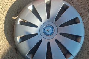 Mercedes gla cerchio ruota  con con copricerchio