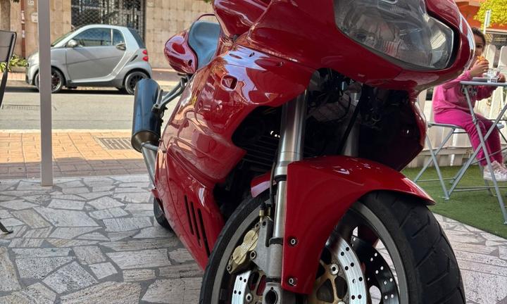 Ducati 750 Sport - 2001