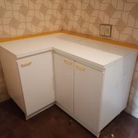 Mobile bianco cucina lavanderia ad angolo 