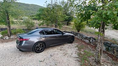 Alfa Romeo Giulia Veloce Q4 diesel at8 