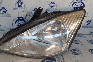 FORD FOCUS STATION WAGON 2004 - FARO ANTERIORE SIN