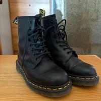 2 paia di Dr Martens