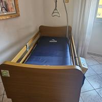 Letto degenza con materasso anti decupito