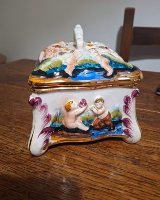 portagioie ceramica Capodimonte