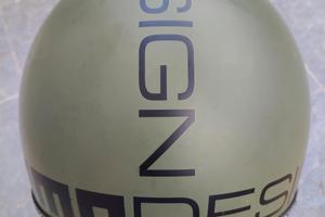 Casco Momo Design 
