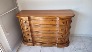 ✨ Comò in legno massello elegante – capiente e sol