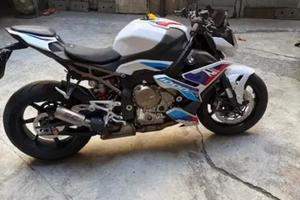 BMW S1000 R