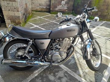 Yamaha sr 400 anno 2016