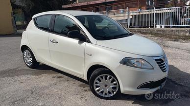 Lancia Ypsilon 1.3 MJT 16V 95 CV 5 porte S&S Silve