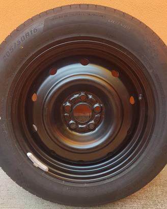 Ruota completa di pneumatico estivo 205/60 R16 96H
