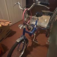 Triciclo per adulti